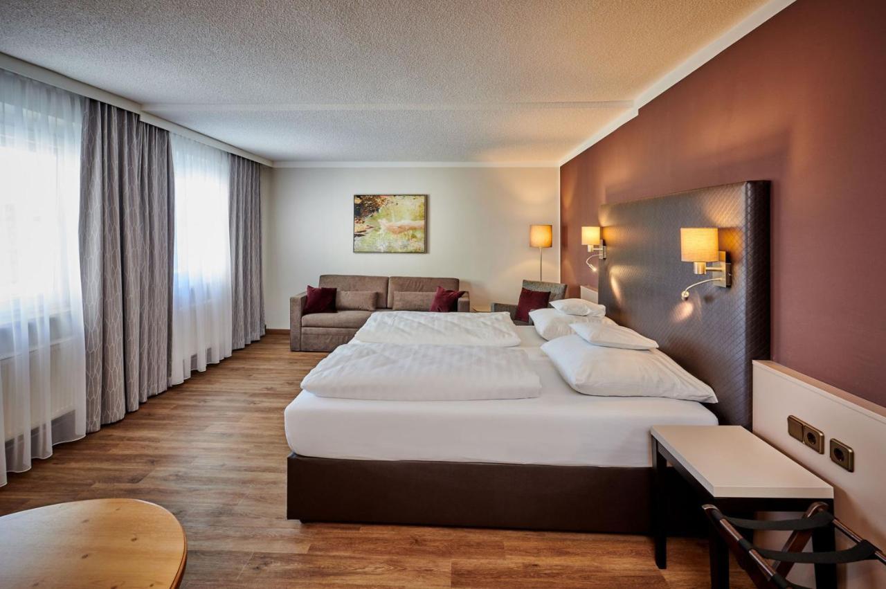 Hotel Am See Neutraubling Εξωτερικό φωτογραφία