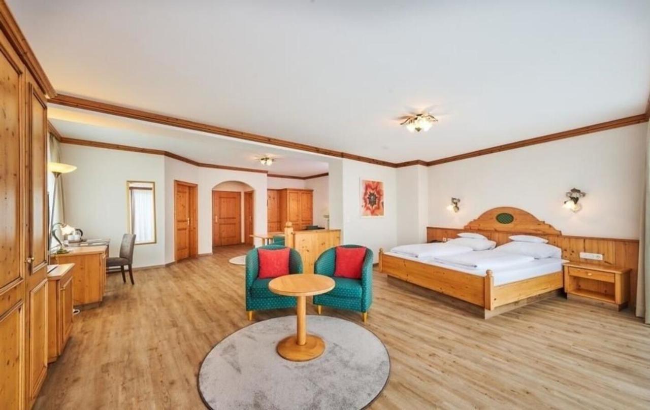 Hotel Am See Neutraubling Δωμάτιο φωτογραφία