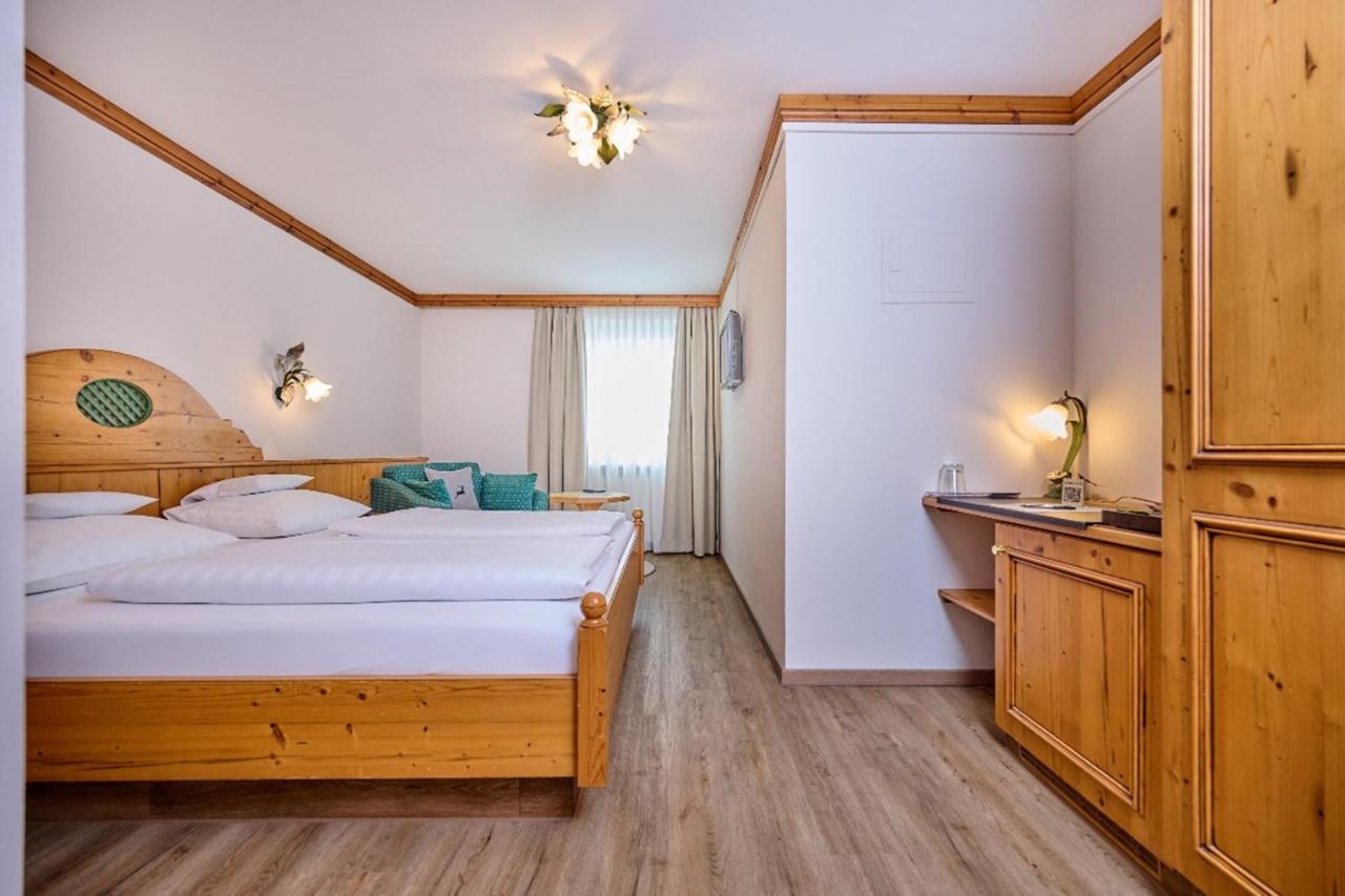Hotel Am See Neutraubling Εξωτερικό φωτογραφία